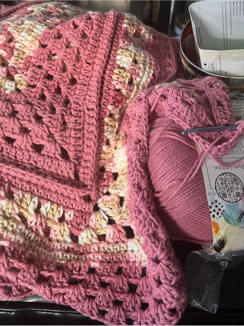 NWT Handcrafted Artisan Oversized Crochet Hexagon Afghan Blanket 86” dusty rose